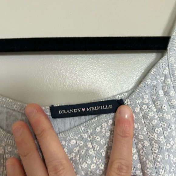 Brandy Melville White/ Light blue Floral Crop Camisole - Picture 2 of 3